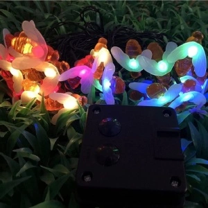 Instalatie solara Albinute cu 50 LED-uri lumina Multicolora si senzor de lumina - Img 4