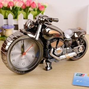 Ceas in forma de Motocicleta cu alarma si mecanism Quartz - Img 5