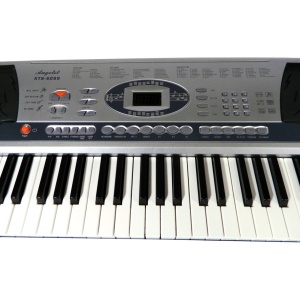 Orga electronica Angelet XTS-6099 cu 61 clape, display LED si suport partituri - Img 2