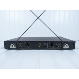 Sistem wireless SHURE LX88-II cu doua microfoane profesionale UHF - Img 3
