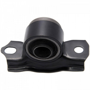 Bucsa spate brat de control fata dreapta NISSAN PRIMERA 1996-2002