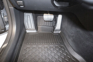 Covorase tip tavita Mercedes Clasa C W205, caroserie Sedan, fabricatie 03.2014 - 11.2020 - Img 4