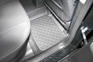 Covorase tip tavita Suzuki SX4 S-Cross Hybrid, caroserie SUV, fabricatie 02.2020 - prezent - Img 7