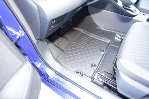 Covorase tip tavita Toyota Yaris IV, caroserie Hatchback, fabricatie 09.2020 - prezent - Img 3