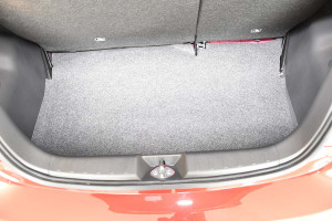 Tavita de portbagaj Mitsubishi Space Star Facelift II, caroserie Hatchback, fabricatie 12.2019 - prezent, portbagaj inferior - Img 7
