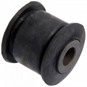 Bucșă tijă transversală spate NISSAN ELGRAND 1995-2010