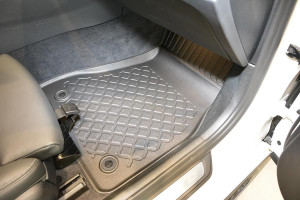 Covorase tip tavita BMW Seria 5 G31, caroserie Combi, fabricatie 05.2017 - prezent - Img 4