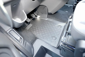 Covorase tip tavita Ford Tourneo Custom cutie manuala, caroserie Van, fabricatie 02.2018 - prezent, cutie manuala - Img 3
