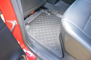 Covorase tip tavita Toyota Hilux, caroserie Pick-up, fabricatie 09.2016 - prezent - Img 5