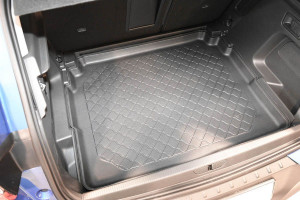 Tavita de portbagaj Peugeot 3008 II, caroserie SUV, fabricatie 11.2016 - prezent, portbagaj inferior - Img 4
