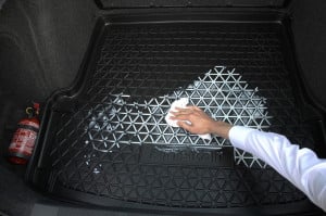 Tavita de portbagaj Volkswagen Jetta VI, caroserie Sedan, fabricatie 01.2011 - 2018, cu separator pe dreapta - Img 4