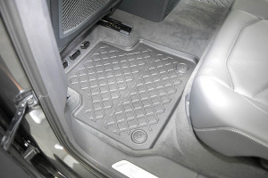Covorase tip tavita Volkswagen Touareg III, caroserie SUV, fabricatie 07.2018 - prezent - Img 6