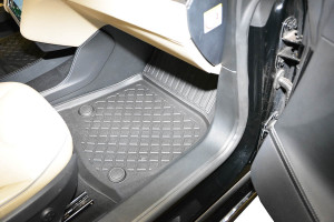 Covorase tip tavita Tesla Model S, caroserie Coupe, fabricatie 07.2012 - 03.2015 - Img 4