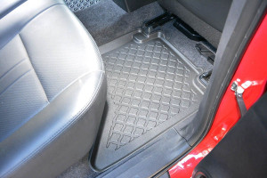 Covorase tip tavita Toyota Hilux, caroserie Pick-up, fabricatie 09.2016 - prezent - Img 7