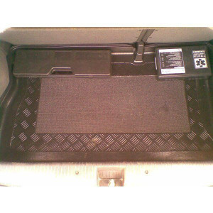 Tavita de portbagaj Opel Corsa C, caroserie Hatchback, fabricatie 2001 - 2006 - Img 4