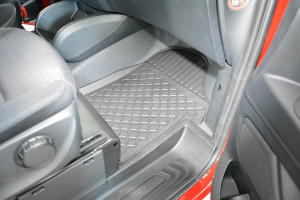 Covorase tip tavita Mercedes eVito W447, caroserie Van, fabricatie 11.2020 - prezent - Img 4