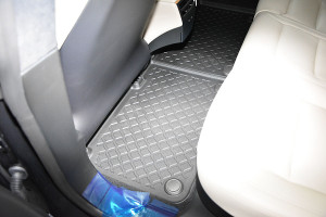 Covorase tip tavita Tesla Model S, caroserie Coupe, fabricatie 04.2015 - prezent - Img 4