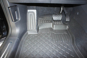 Covorase tip tavita Volkswagen Touran II, caroserie Van, fabricatie 09.2015 - prezent - Img 4