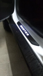 Protectii praguri iluminate fata Dacia Duster II 2018-2022 - Img 4