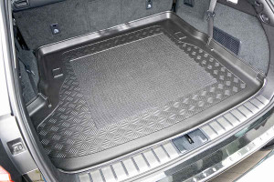 Tavita de portbagaj Lexus RX L hybrid, caroserie SUV, fabricatie 06.2018 - prezent, 450hL - Img 5