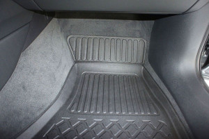 Covorase tip tavita Audi A4 B9, caroserie Combi, fabricatie 11.2015 - prezent - Img 6