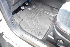 Covorase tip tavita Ford Kuga III, caroserie SUV, fabricatie 04.2020 - prezent - Img 3