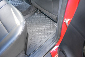 Covorase tip tavita Toyota Hilux, caroserie Pick-up, fabricatie 09.2016 - prezent - Img 8