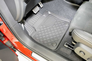 Covorase tip tavita Volvo XC40 MHEV, caroserie SUV, fabricatie 02.2020 - prezent - Img 3