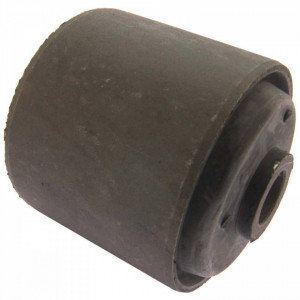 Bucsa traversa spate NISSAN SUNNY 1990-2000