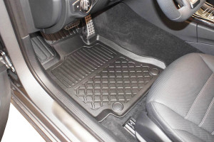Covorase tip tavita Mercedes Clasa C W205, caroserie Sedan, fabricatie 03.2014 - 11.2020 - Img 3