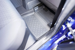 Covorase tip tavita Toyota Yaris IV, caroserie Hatchback, fabricatie 09.2020 - prezent - Img 7