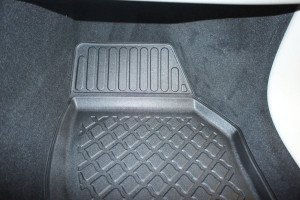 Covorase tip tavita Volvo V40 II, caroserie Hatchback, fabricatie 07.2012 - prezent - Img 6