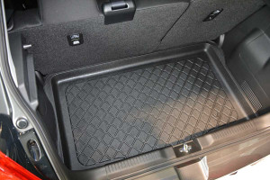 Tavita de portbagaj Suzuki Swift, caroserie Hatchback, fabricatie 05.2017 - prezent, 4x2 - Img 5