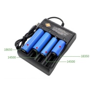 INCARCATOR ACUMULATORI YH-18650-4 3.7V 4 PORTURI - Img 2