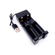 INCARCATOR ACUMULATORI MIC YH-11 3.7V 2 PORTURI