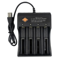 INCARCATOR ACUMULATORI YH-18650-4 3.7V 4 PORTURI