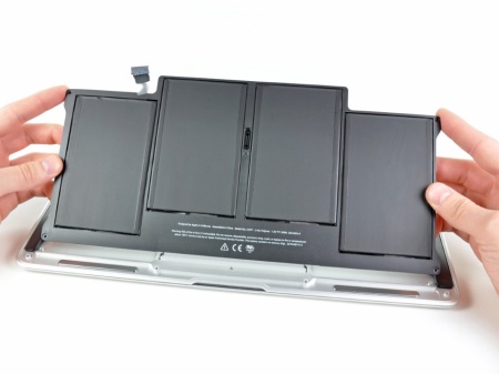 Baterie pentru MacBook Air 11 Inch A1370 (LATE 2010 / EMC 2393) (Model baterie A1375) - 4800mAh 7.3V 35Wh / Apple Macbook Air 3.1 Late 2010 Apple MC505LL/A 1.4 GHz Core 2 Duo / Apple MC506LL/A 1.4 GHz Core 2 Duo Apple MC506LL/A BTO 1.6 GHz Core 2 Duo