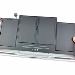 Baterie pentru MacBook Air 11 Inch A1370 (LATE 2010 / EMC 2393) (Model baterie A1375) - 4800mAh 7.3V 35Wh / Apple Macbook Air 3.1 Late 2010 Apple MC505LL/A 1.4 GHz Core 2 Duo / Apple MC506LL/A 1.4 GHz Core 2 Duo Apple MC506LL/A BTO 1.6 GHz Core 2 Duo