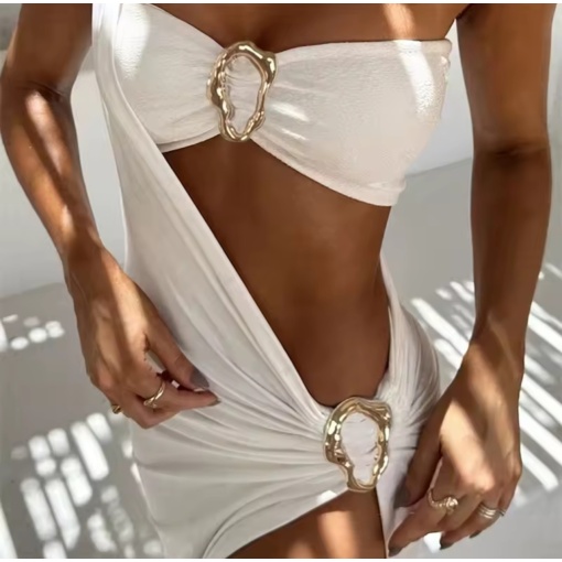 Costum de baie 3 piese texturat, cu rochie lungă pe un umăr și crăpătură pe picior, alb #BB2247