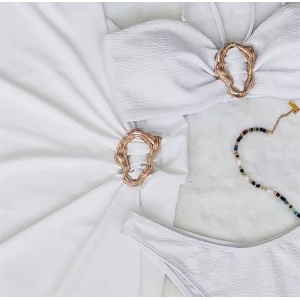 Costum de baie 3 piese texturat, cu rochie lungă pe un umăr și crăpătură pe picior, alb #BB2247 - Img 5
