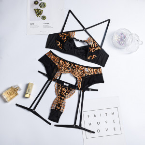 Lenjerie intima sexy, set negru cu broderie aurie, sutien, chilot si accesoriu tale cu portjartiera #BB4378 - Img 4