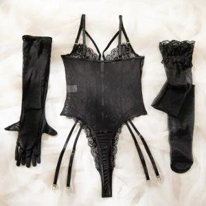Set lenjerie intima sexy din dantela cu body, manusi si ciorapi plasa, negru, 3 piese #BB4408 - Img 11