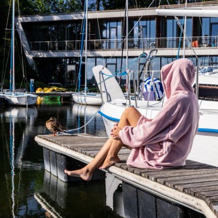 Patura extra pufoasa cu maneci unisex tip hanorac - Hoodie Blanket - gri, roz, bleumarin