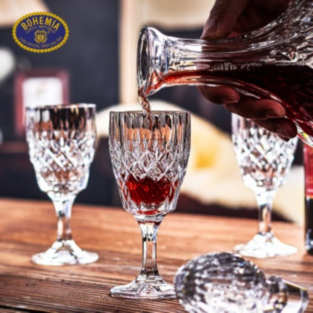 Cristal Bohemia - Set 7 piese decantor + 6 pahare de vin rosu Corona