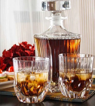 Set decantor si pahare de whisky din Cristal Luxion Agape