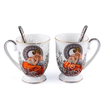 Set cadou 2 Cani cu picturi Alphonse Mucha 280 ml Lingurite in cutie Inima - Img 3