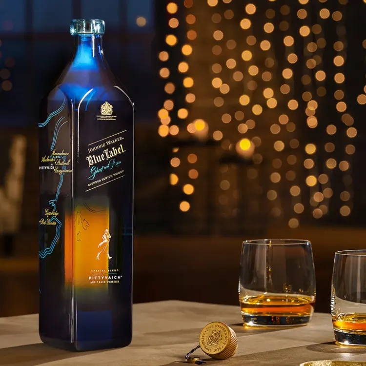 Johnnie Walker Blue Label Ghost & Rare Pittyvaich Limited Edition 0.7L