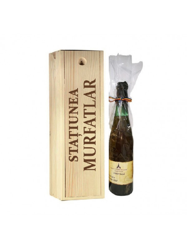 Vin Vinoteca Murfatlar Pinot Noir Cutie Lemn 1982 0.75L