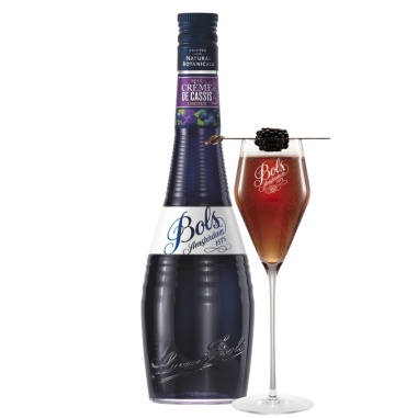 Bols Crème de Cassis 0.7L
