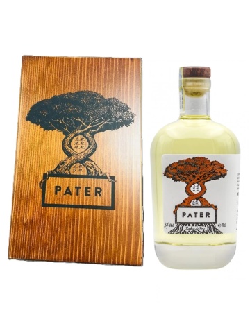 Pater Rachiu de Pere Cutie Cadou 0.7L